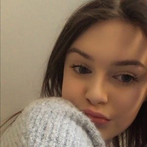 Meet your Posher, Hailey